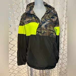 Rue 21 camouflage windbreaker size medium